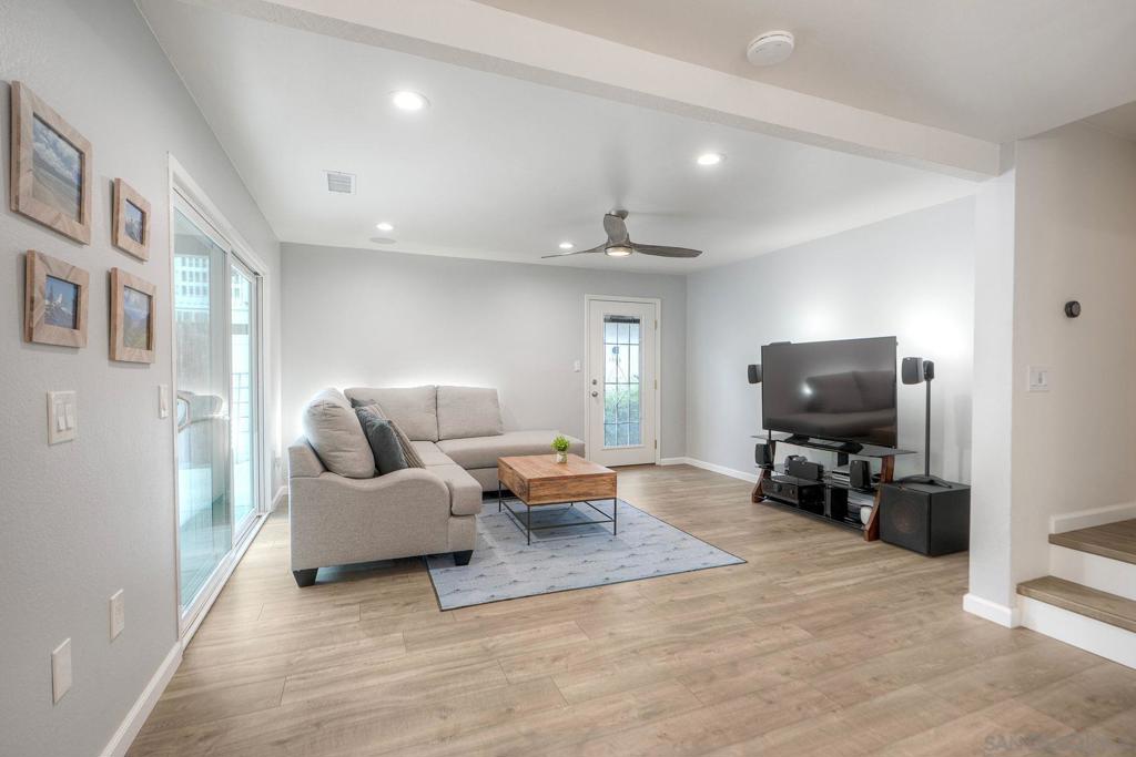 1341 Caminito Septimo