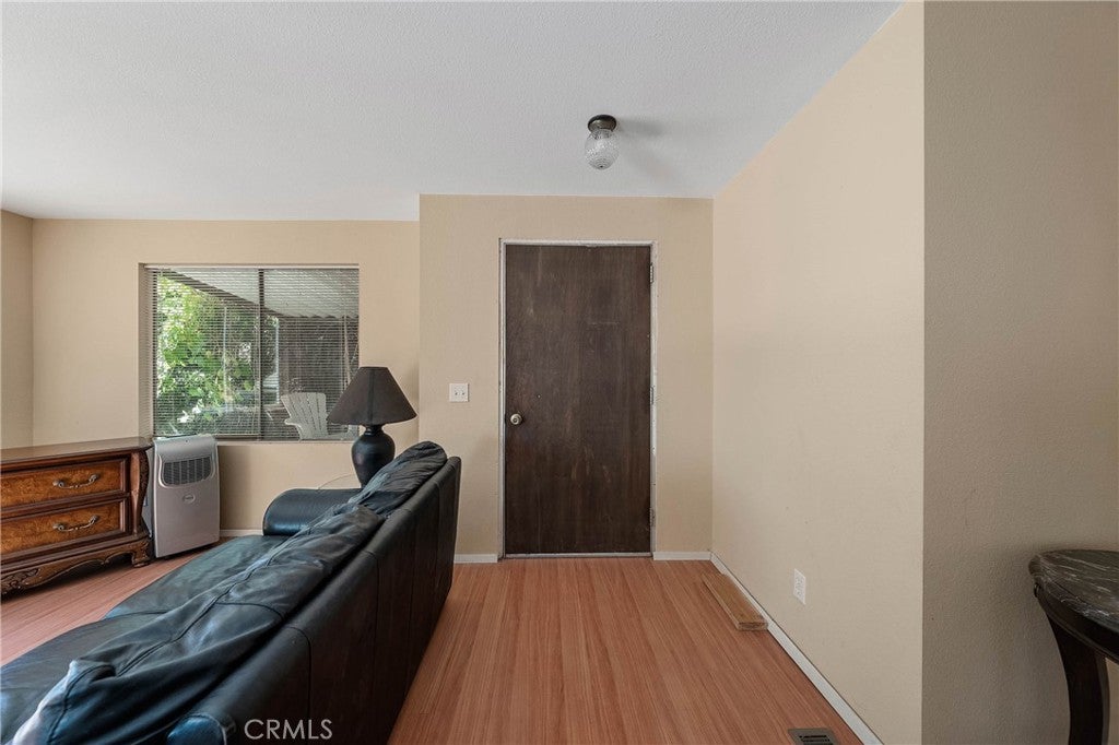 13942 Apple Lane