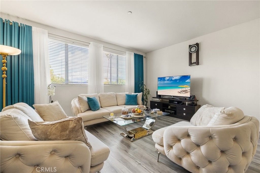Photo of 13951 Sherman Way #301, Van Nuys, CA 91405 (MLS # SR25095534)
