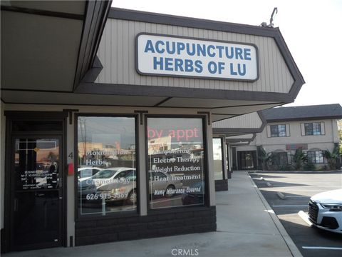 Photo of 20628 E Arrow Hwy #4, Covina, CA 91724 (MLS # CV26064850)