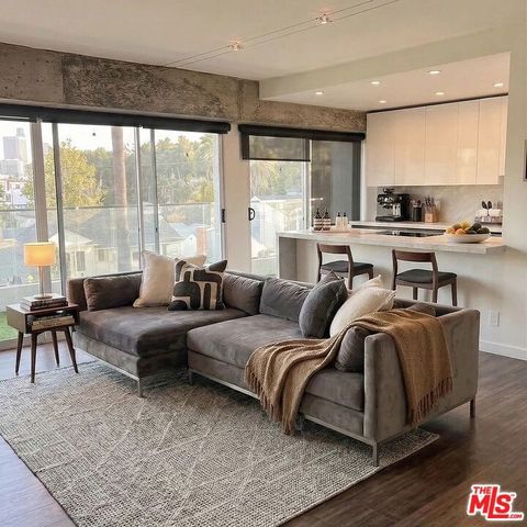 Photo of 838 N Doheny Drive #402, West Hollywood, CA 90069 (MLS # 26665967)