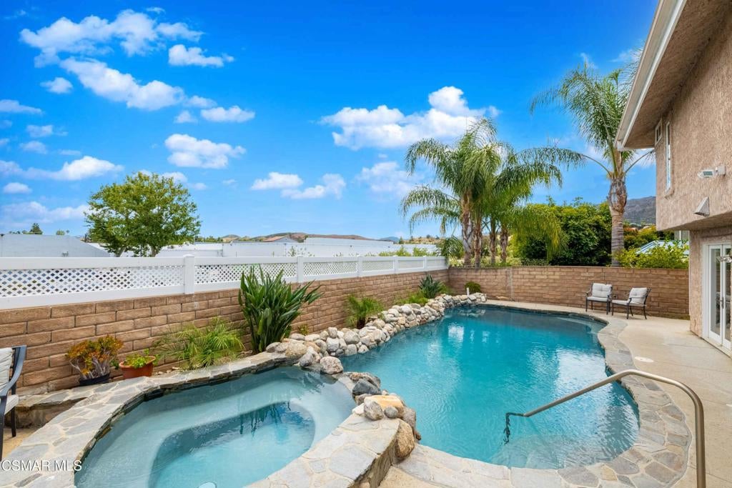 5690 Buffwood Place, Agoura Hills CA 91301