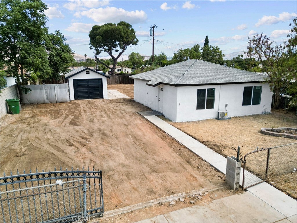 22400 Sherman