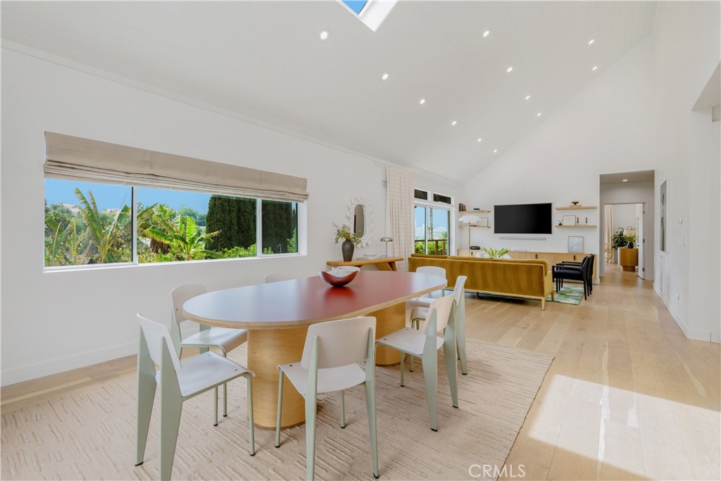 Properties 4 2240 Ewing Street