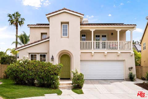 Photo of 27062 Clarence Court, Valencia, CA 91355 (MLS # 26869173)