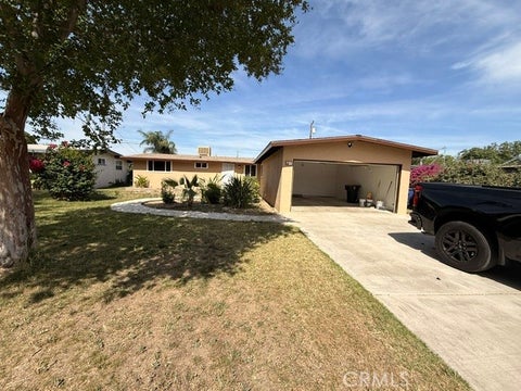 Photo of 7 Candy ST, Bakersfield, CA 93309 (MLS # DW26147585)