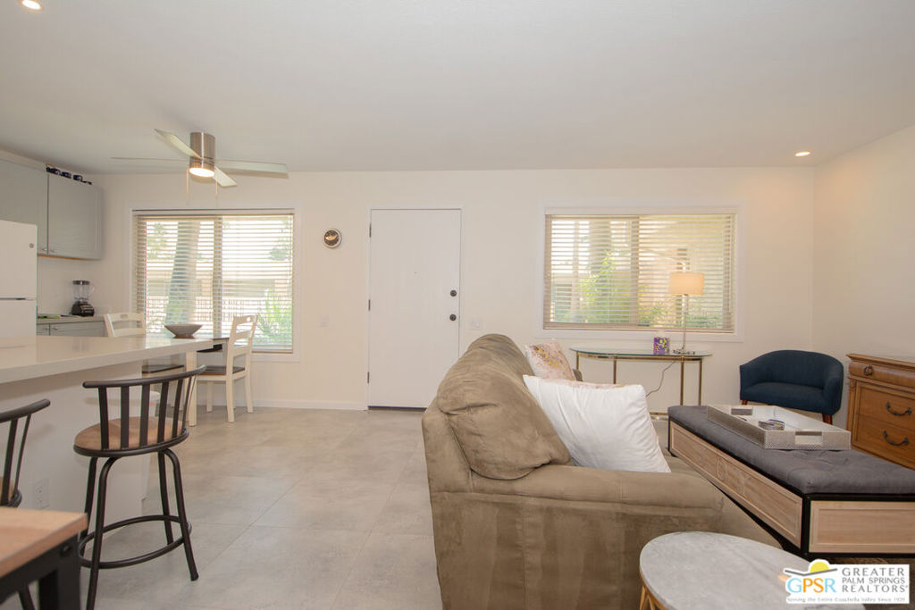 Desert Palm Villas - Residential