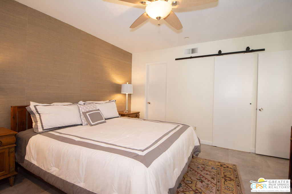 Desert Palm Villas - Residential