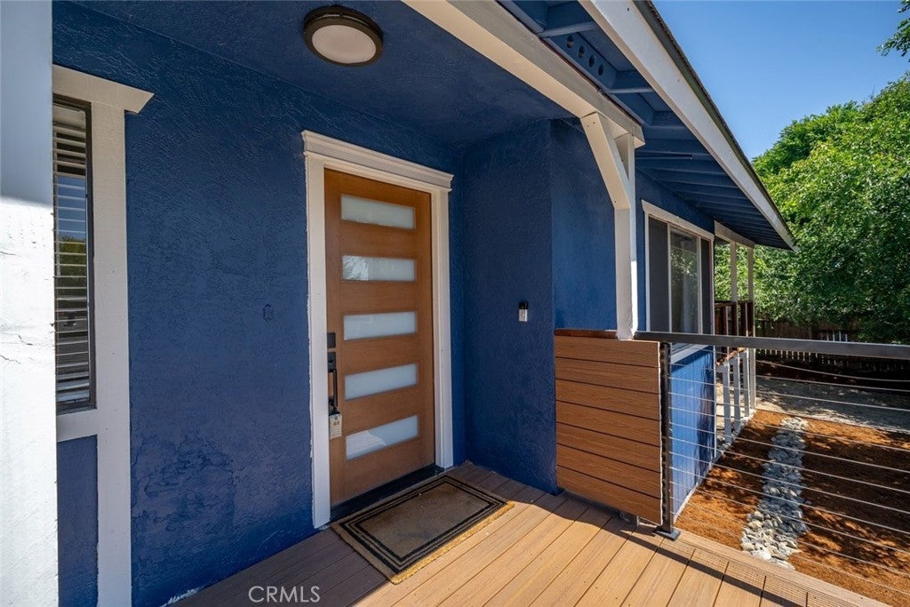 4595 Estrada ave