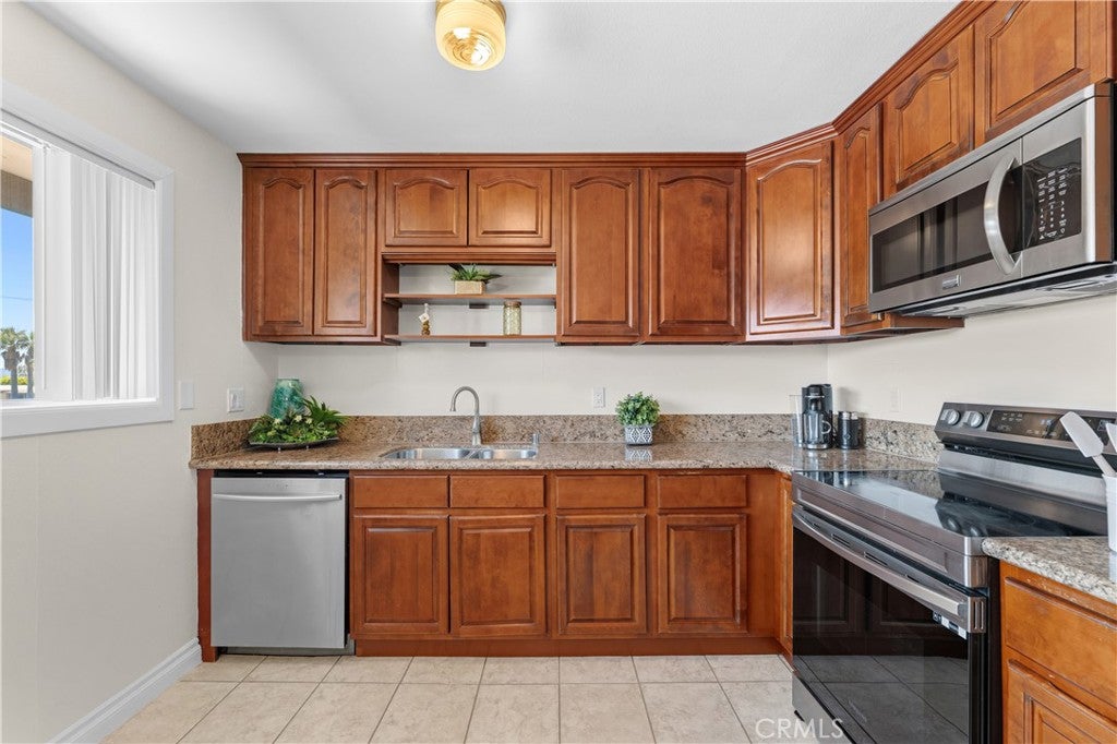 23282 Orange Avenue 6, Lake Forest CA 92630