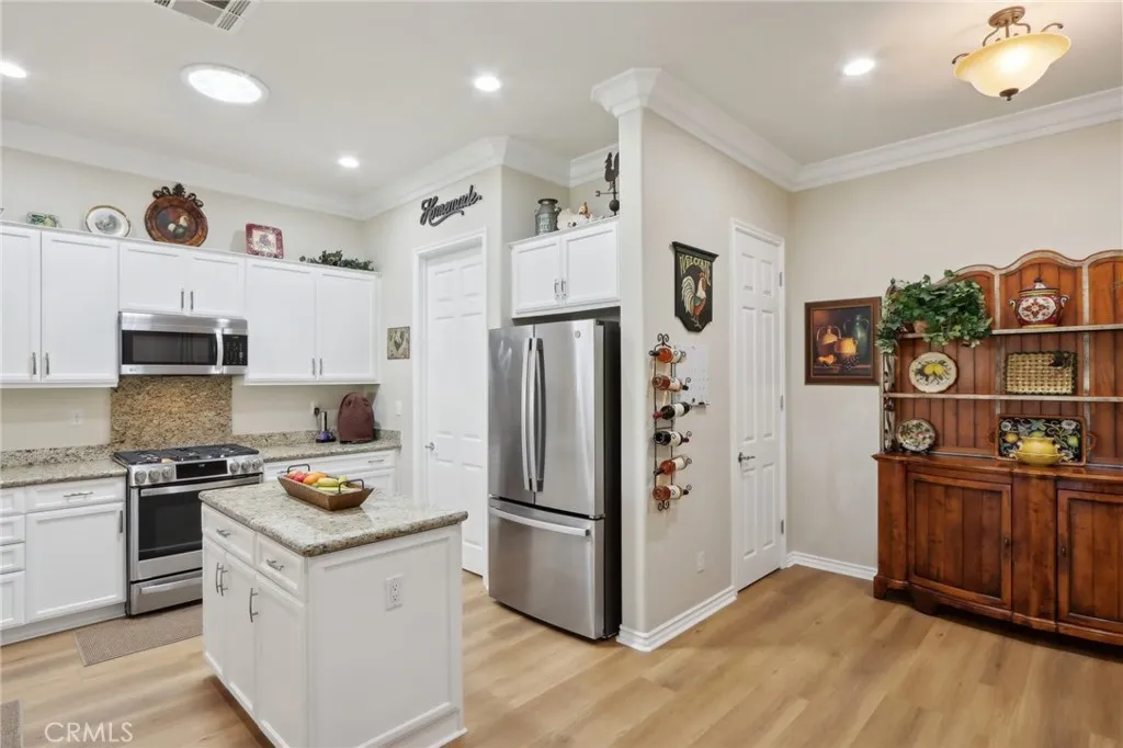 Hemet, California 92545, United States, 2 Bedrooms Bedrooms, ,2 BathroomsBathrooms,Residential,Active,131604