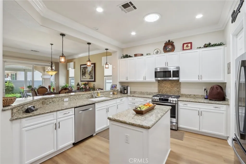 Hemet, California 92545, United States, 2 Bedrooms Bedrooms, ,2 BathroomsBathrooms,Residential,Active,131604