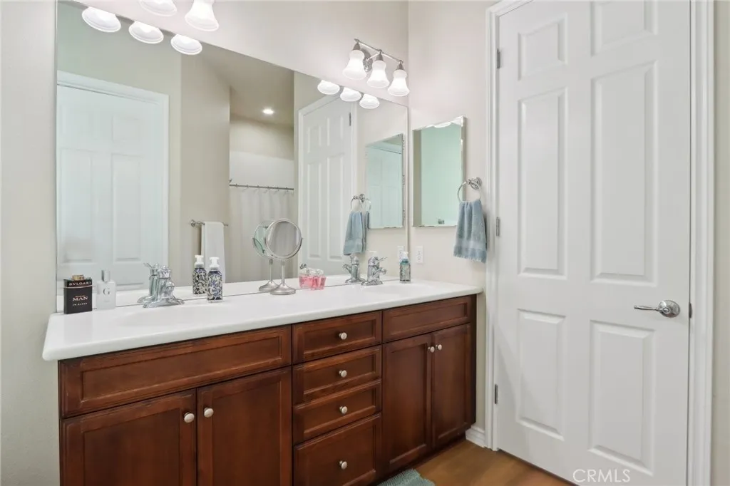 Hemet, California 92545, United States, 2 Bedrooms Bedrooms, ,2 BathroomsBathrooms,Residential,Active,131604