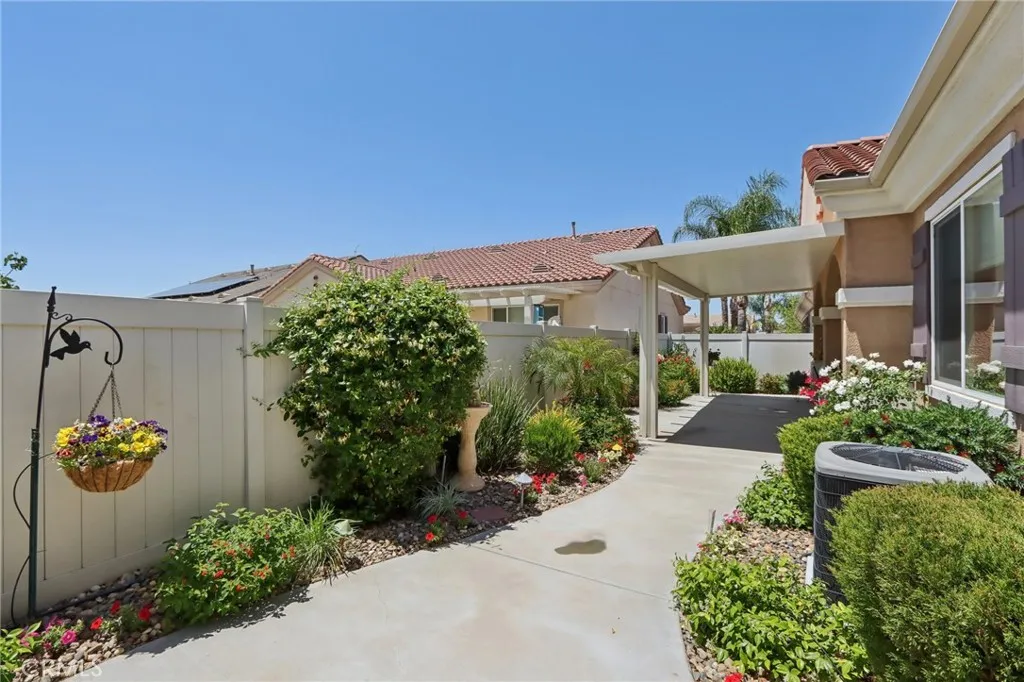 Hemet, California 92545, United States, 2 Bedrooms Bedrooms, ,2 BathroomsBathrooms,Residential,Active,131604