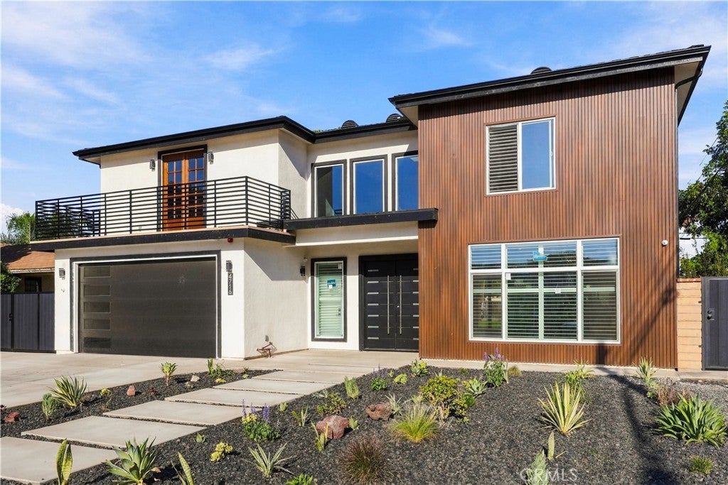 4716 Graywood