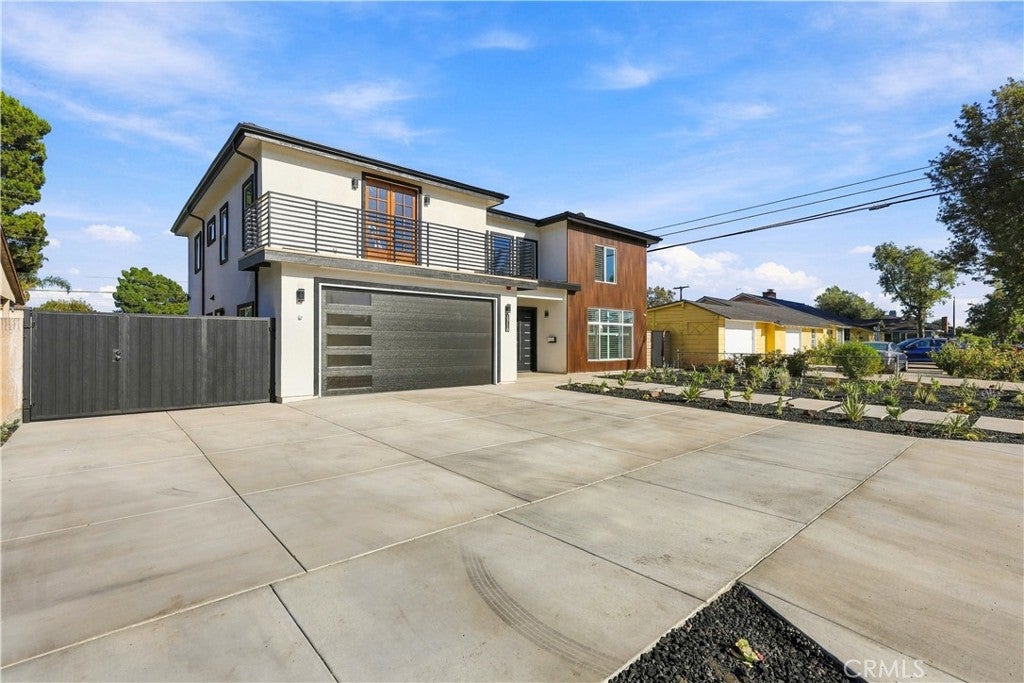 4716 Graywood