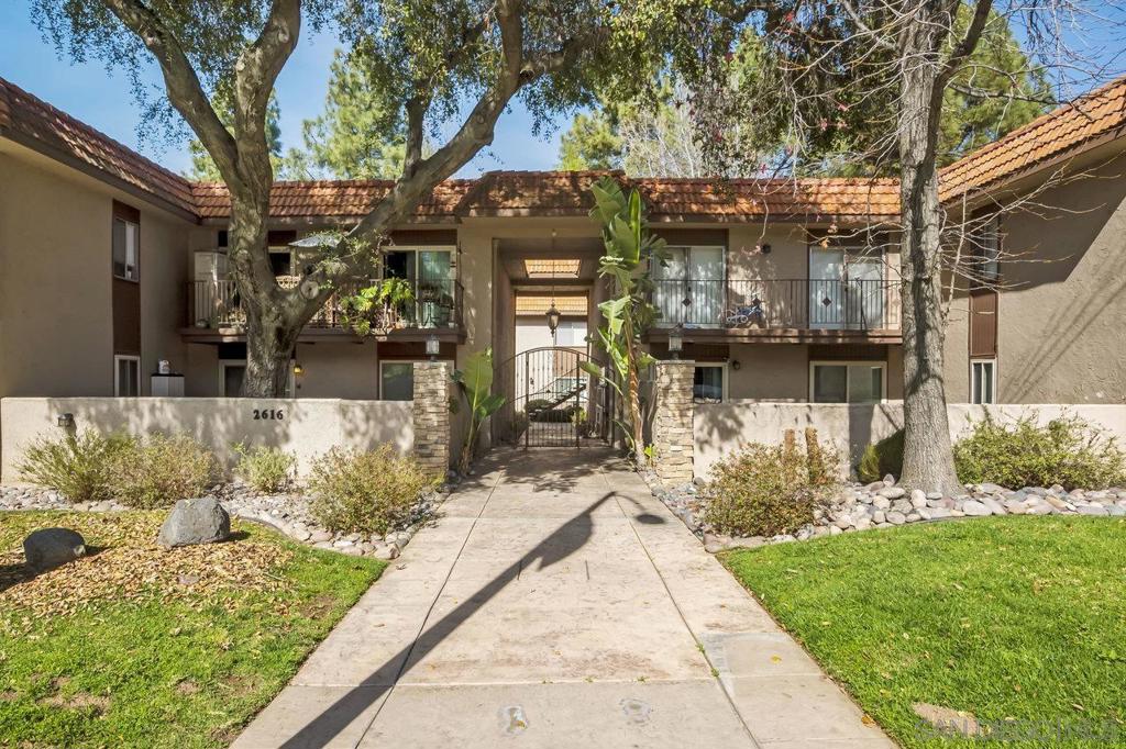 2616 Alpine Blvd 22