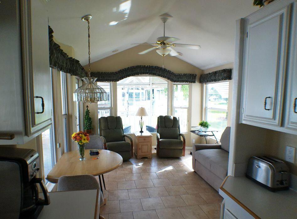 Rancho Casa Blanca - Manufactured In Park