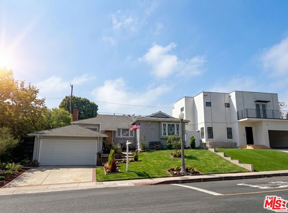 6058 W 76th Street