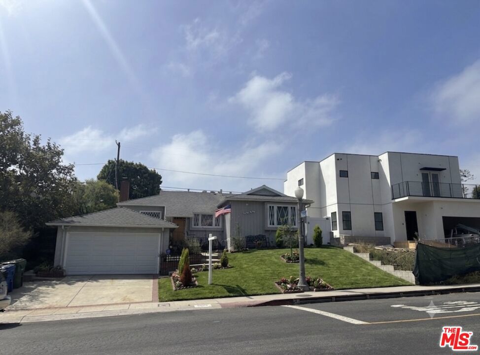 6058 W 76th Street
