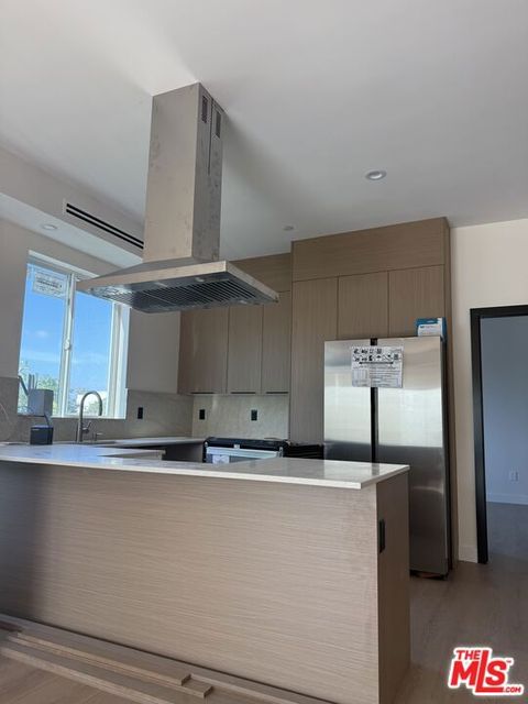 Photo of 2135 S Longwood Avenue #2, Los Angeles, CA 90016 (MLS # 26660101)