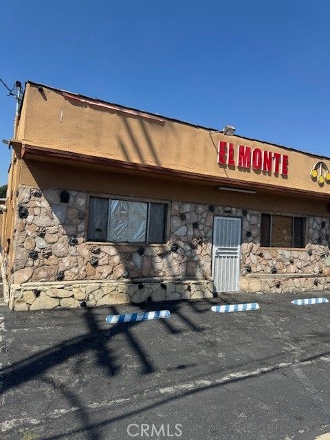 Photo of 3023 Durfee Avenue, El Monte, CA 91732 (MLS # CV25228844) Photo of 3023 Durfee Avenue, El Monte, CA 91732 (MLS # CV25228844)