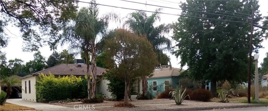 Photo of 2779 N Arrowhead Ave, San Bernardino, CA 92405 (MLS # DW25244594)
