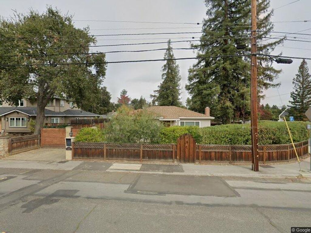 Photo of 179 Giffin Road, Los Altos Hills, CA 94022 (MLS # ML82025362)