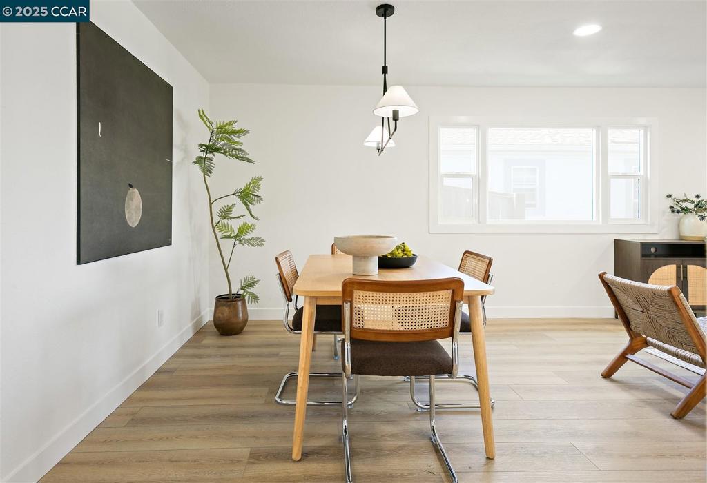 E RICHMOND HGTS - Residential