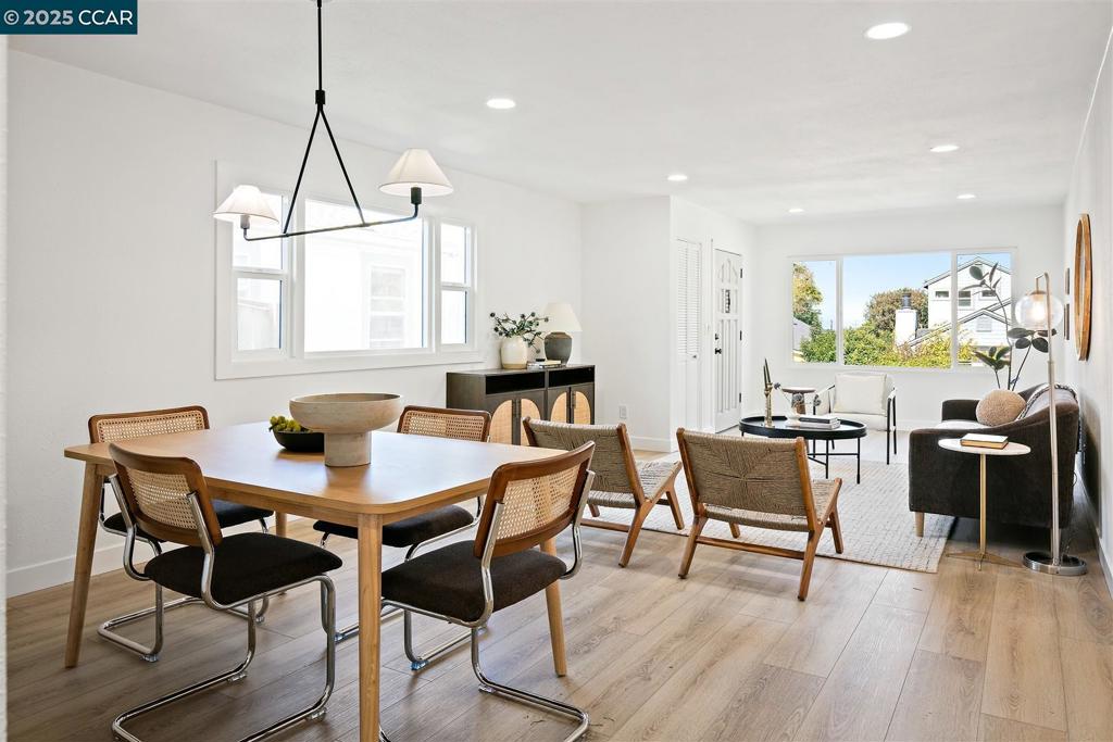 E RICHMOND HGTS - Residential