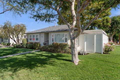 Photo of 13903 Hesby Street, Sherman Oaks, CA 91423 (MLS # SR26099469)