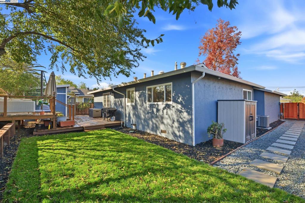 CLAYTON V.HILNDS - Residential