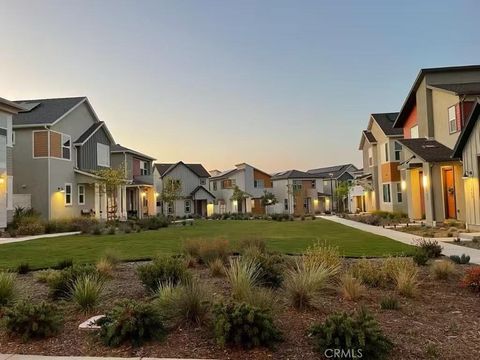 Photo of 27019 Evening Sky Place, Valencia, CA 91381 (MLS # TR25227597)