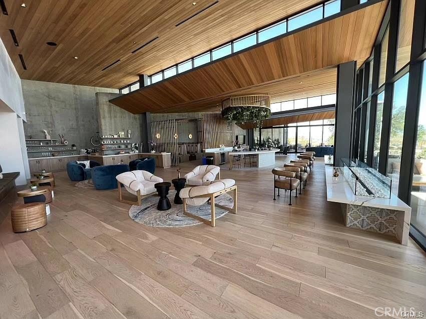 Clover (CLOV5P) - Residential Lease