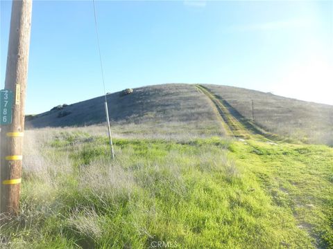 Tiny photo for 0 Yosemite Place, Paso Robles, CA 93446 (MLS # NS26030240)