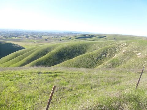 Tiny photo for 0 Yosemite Place, Paso Robles, CA 93446 (MLS # NS26030240)
