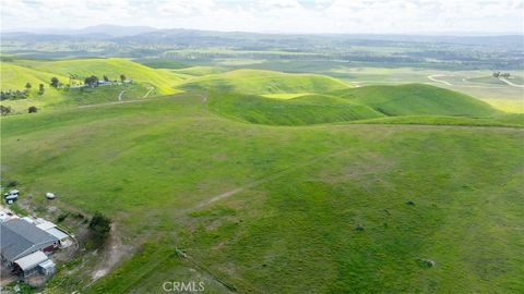 Tiny photo for 0 Yosemite Place, Paso Robles, CA 93446 (MLS # NS26030240)