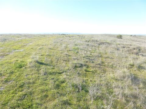 Tiny photo for 0 Yosemite Place, Paso Robles, CA 93446 (MLS # NS26030240)