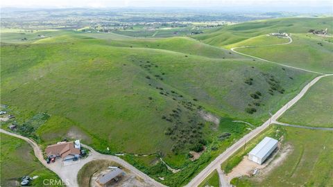 Tiny photo for 0 Yosemite Place, Paso Robles, CA 93446 (MLS # NS26030240)