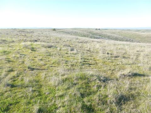 Tiny photo for 0 Yosemite Place, Paso Robles, CA 93446 (MLS # NS26030240)