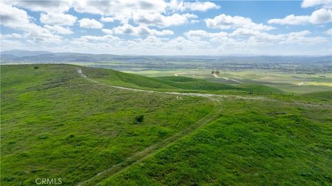Tiny photo for 0 Yosemite Place, Paso Robles, CA 93446 (MLS # NS26030240)