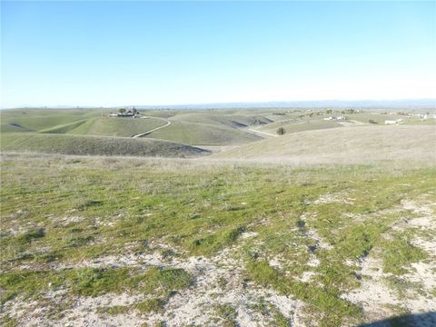 Tiny photo for 0 Yosemite Place, Paso Robles, CA 93446 (MLS # NS26030240)