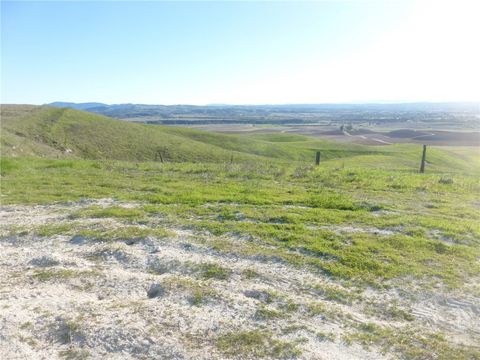 Tiny photo for 0 Yosemite Place, Paso Robles, CA 93446 (MLS # NS26030240)
