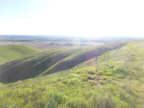 Tiny photo for 0 Yosemite Place, Paso Robles, CA 93446 (MLS # NS26030240)