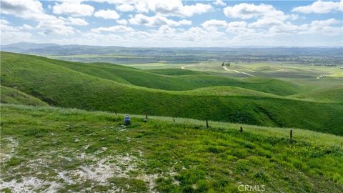 Tiny photo for 0 Yosemite Place, Paso Robles, CA 93446 (MLS # NS26030240)