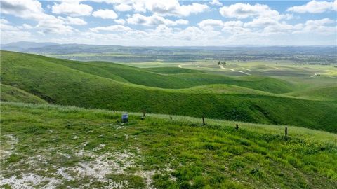 Tiny photo for 0 Yosemite Place, Paso Robles, CA 93446 (MLS # NS26030240)