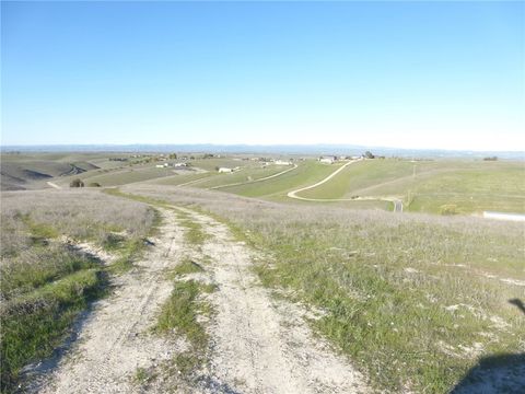 Tiny photo for 0 Yosemite Place, Paso Robles, CA 93446 (MLS # NS26030240)