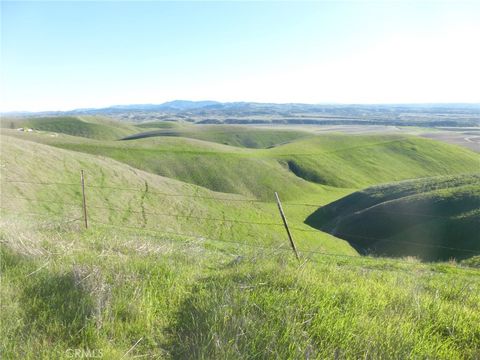 Tiny photo for 0 Yosemite Place, Paso Robles, CA 93446 (MLS # NS26030240)