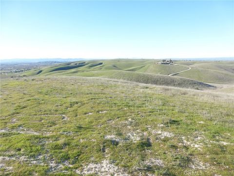 Tiny photo for 0 Yosemite Place, Paso Robles, CA 93446 (MLS # NS26030240)