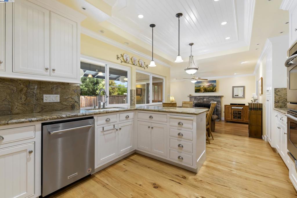 MUIRWOOD - Residential